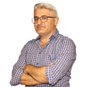 یاشار احمدی یاشار احمدی