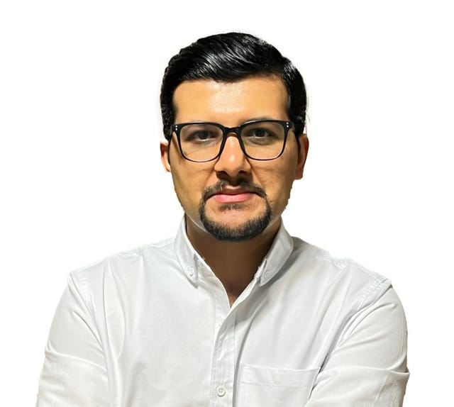 کیارش داوودی کیارش داوودی